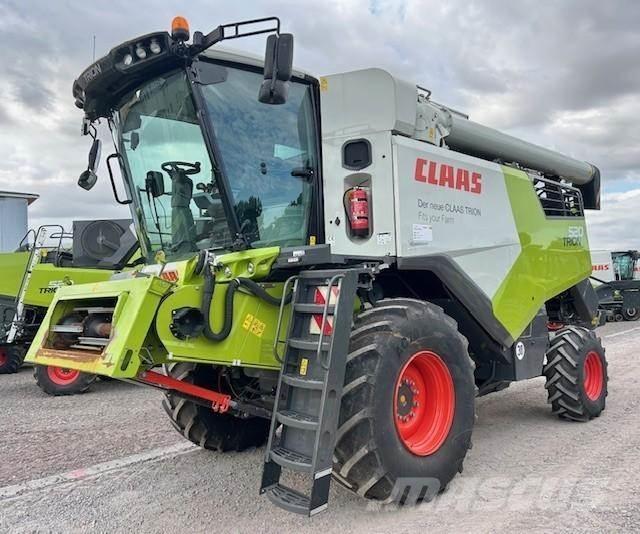 CLAAS TRION 520 Combine Harvesters