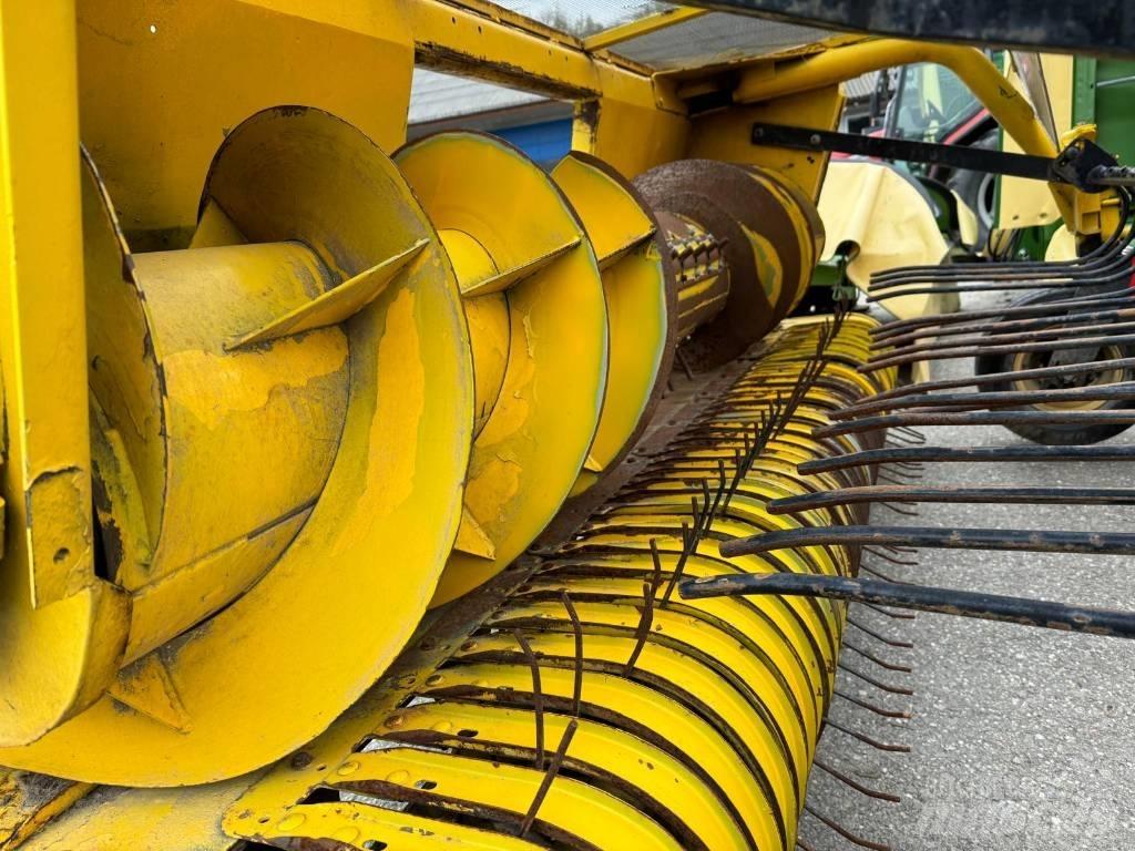 New Holland FX 375 Foragers