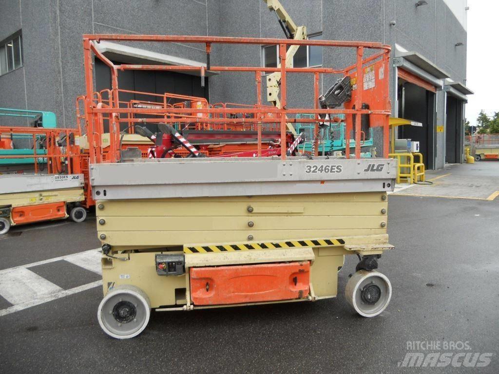 JLG 3246 Scissor Lifts