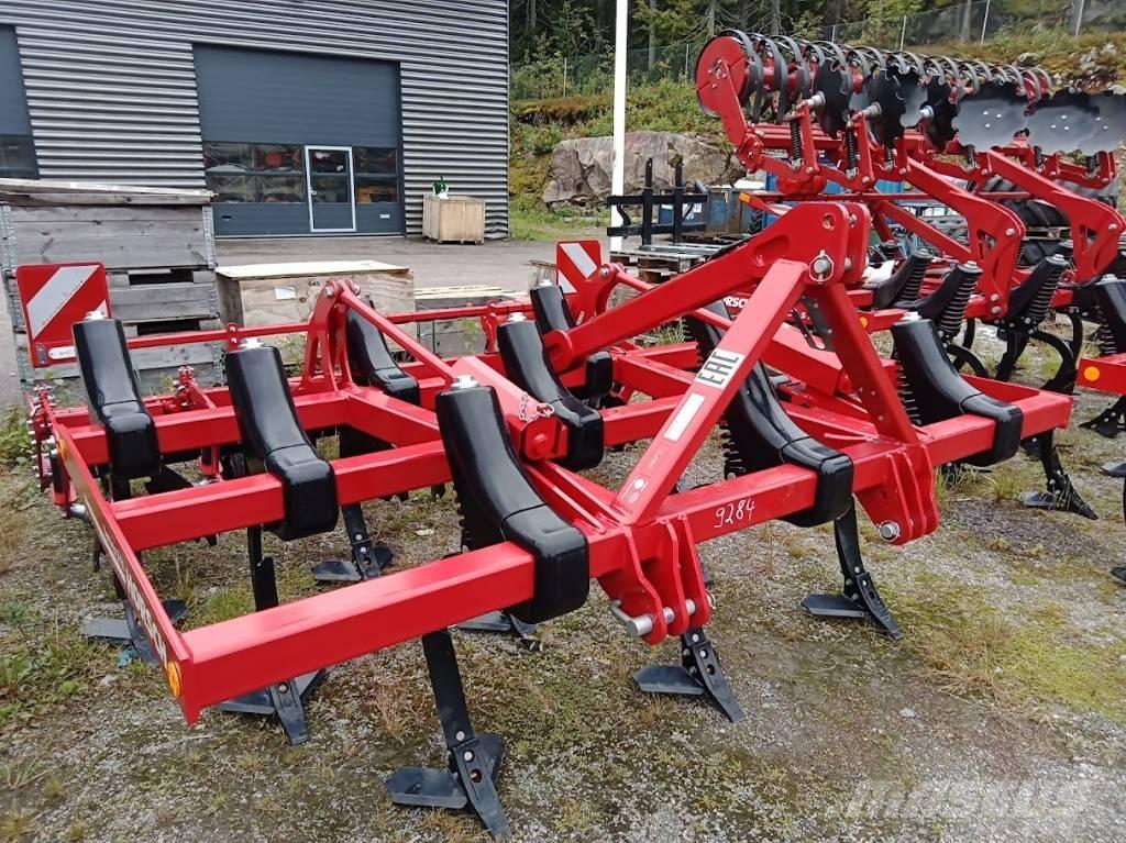 Horsch Terrano 3 FX Cultivators