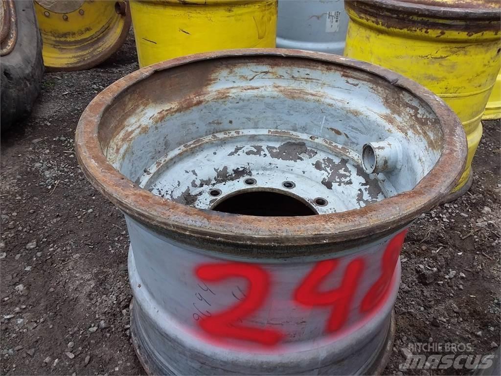 Valmet 860 20x26,5 Tires, wheels and rims