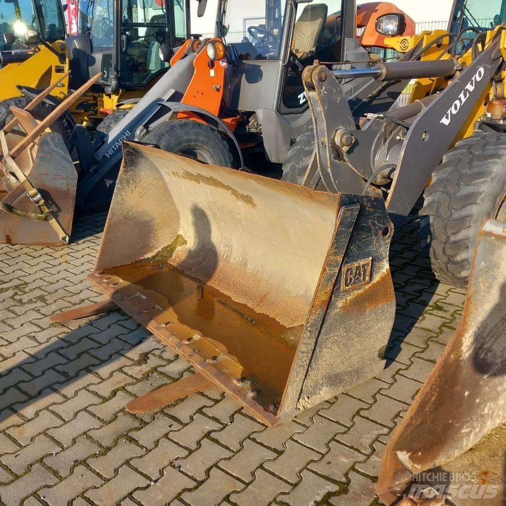 Volvo L 28 F Wheel Loaders