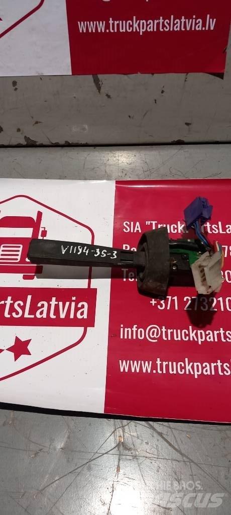 Volvo FH 12.   3172171 Cabins and interior