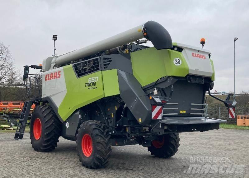 CLAAS TRION 650 Combine Harvesters