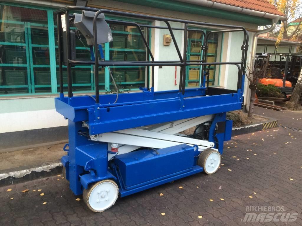 UpRight SL20    V-2747 Vertical mast lifts