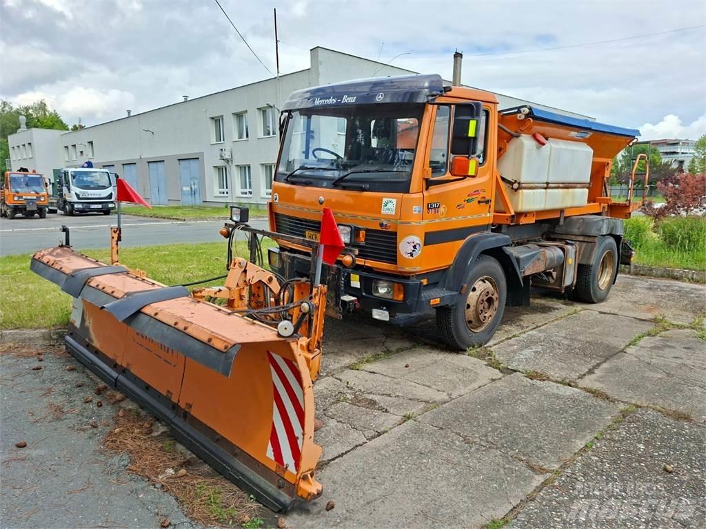 Mercedes-Benz 1317 Cab & Chassis Trucks