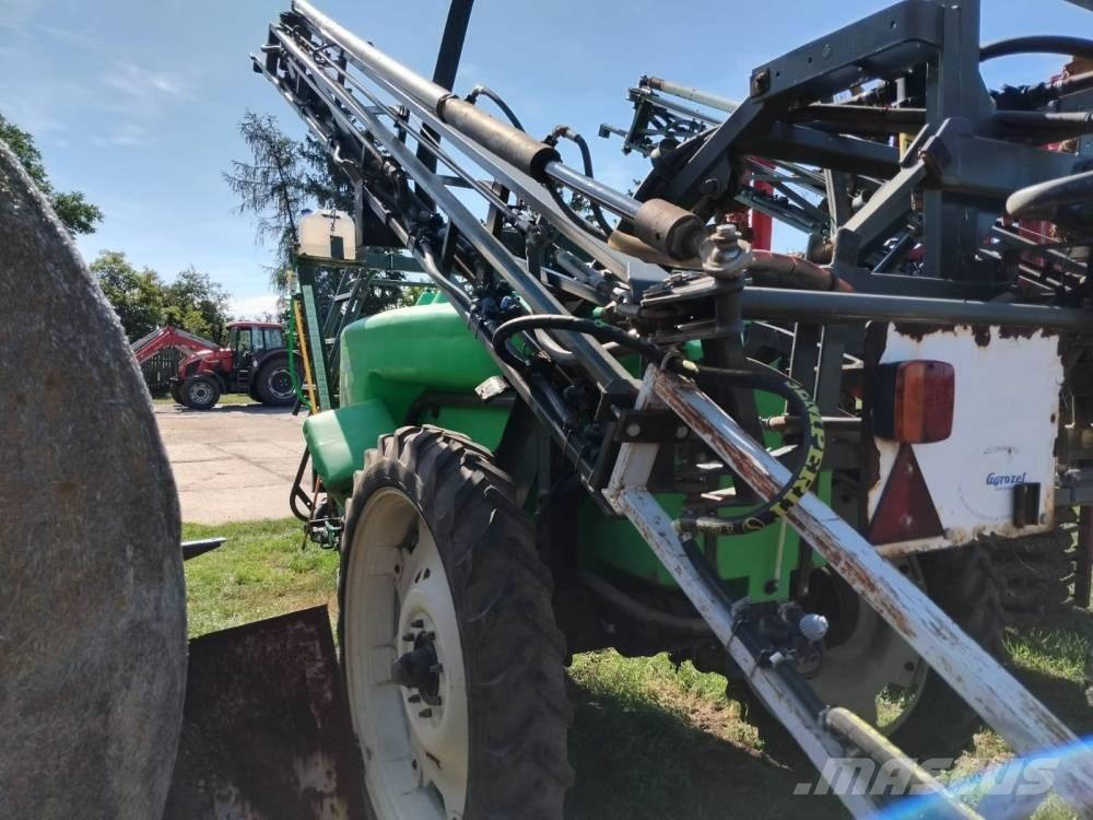 Tecnoma Galaxy Trailed sprayers