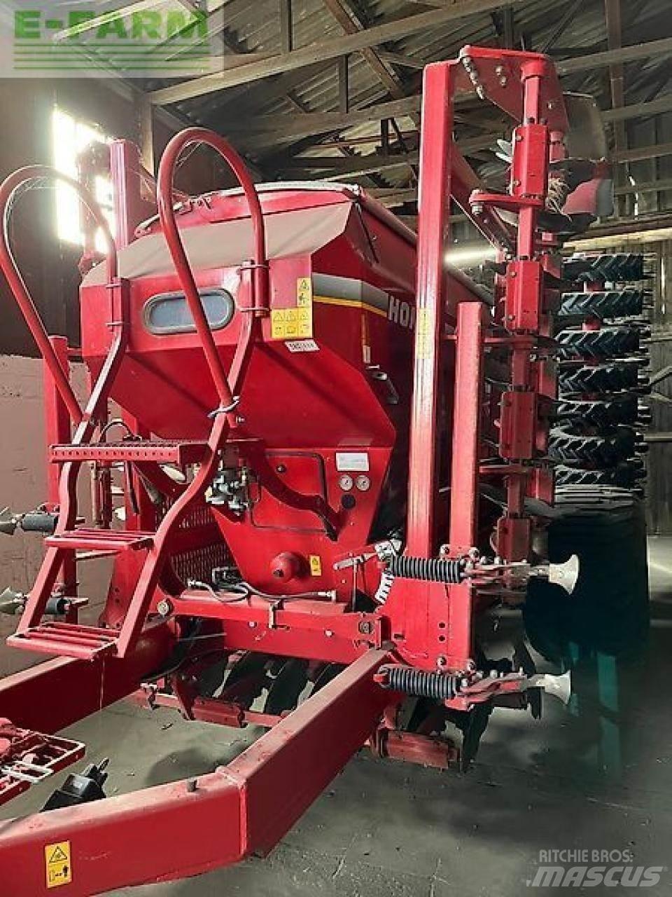 Horsch pronto 6 as Farm Drills
