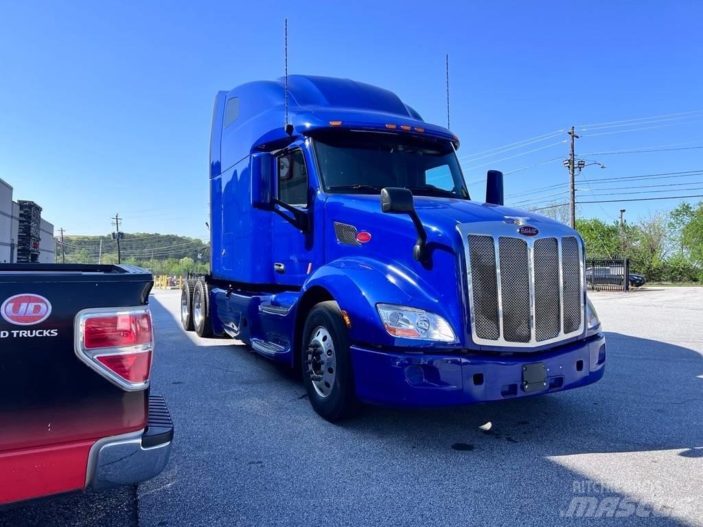 Peterbilt 579 Conventional Trucks / Tractor Trucks
