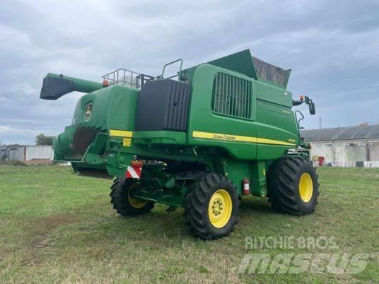 John Deere W 660 Combine Harvesters