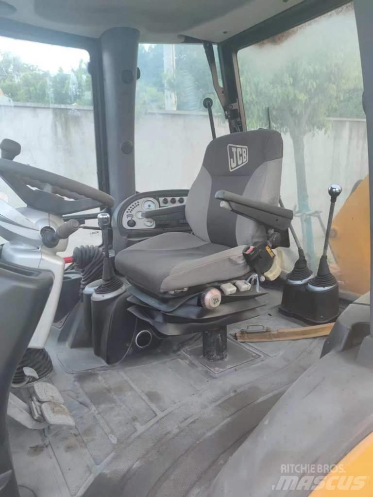JCB 3 CX Backhoe Loaders