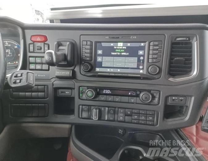 Scania R500 6x2 Conventional Trucks / Tractor Trucks