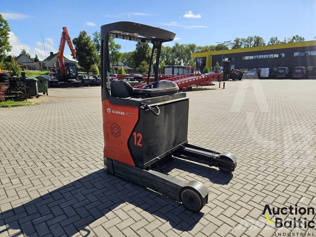 Linde R14-01 Medium lift order picker
