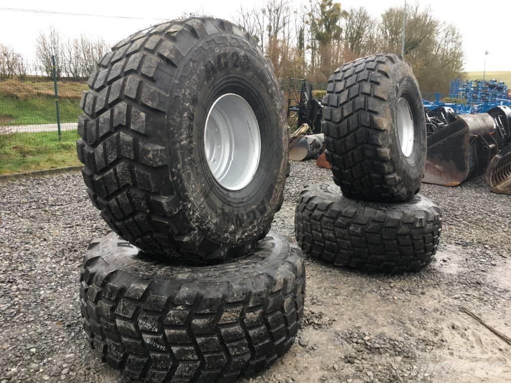  MAGNA TYRES 24R20.5 Tires, wheels and rims