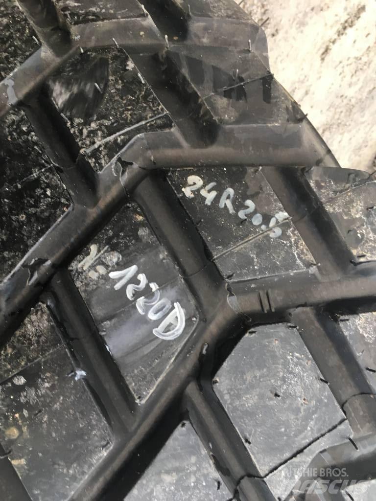  MAGNA TYRES 24R20.5 Tires, wheels and rims