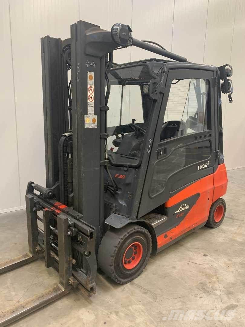 Linde E30 Electric Forklifts