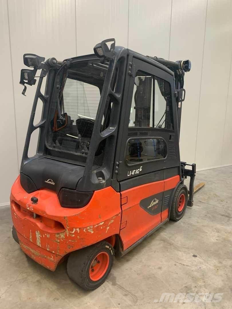 Linde E30 Electric Forklifts