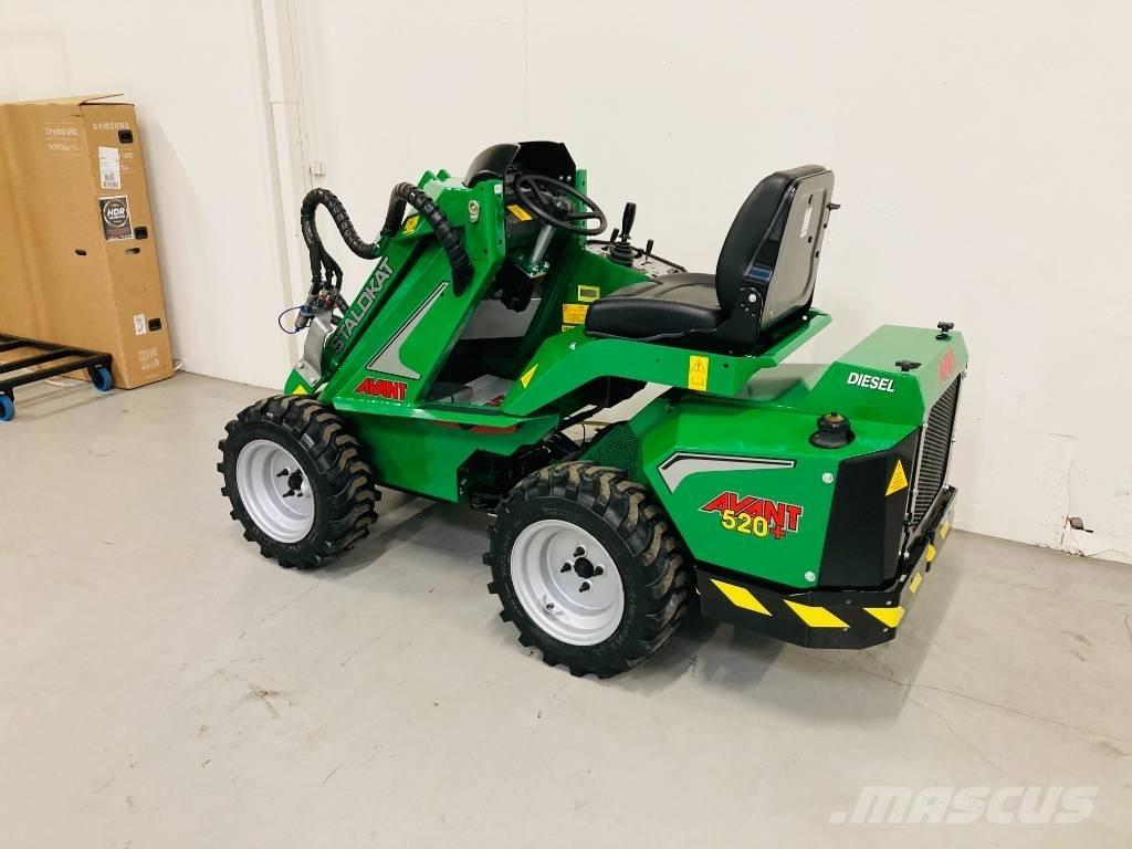 Avant 520+ Tele Mini Loader