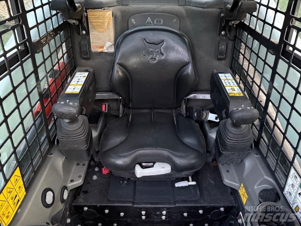Bobcat T595 Skid Steer Loaders