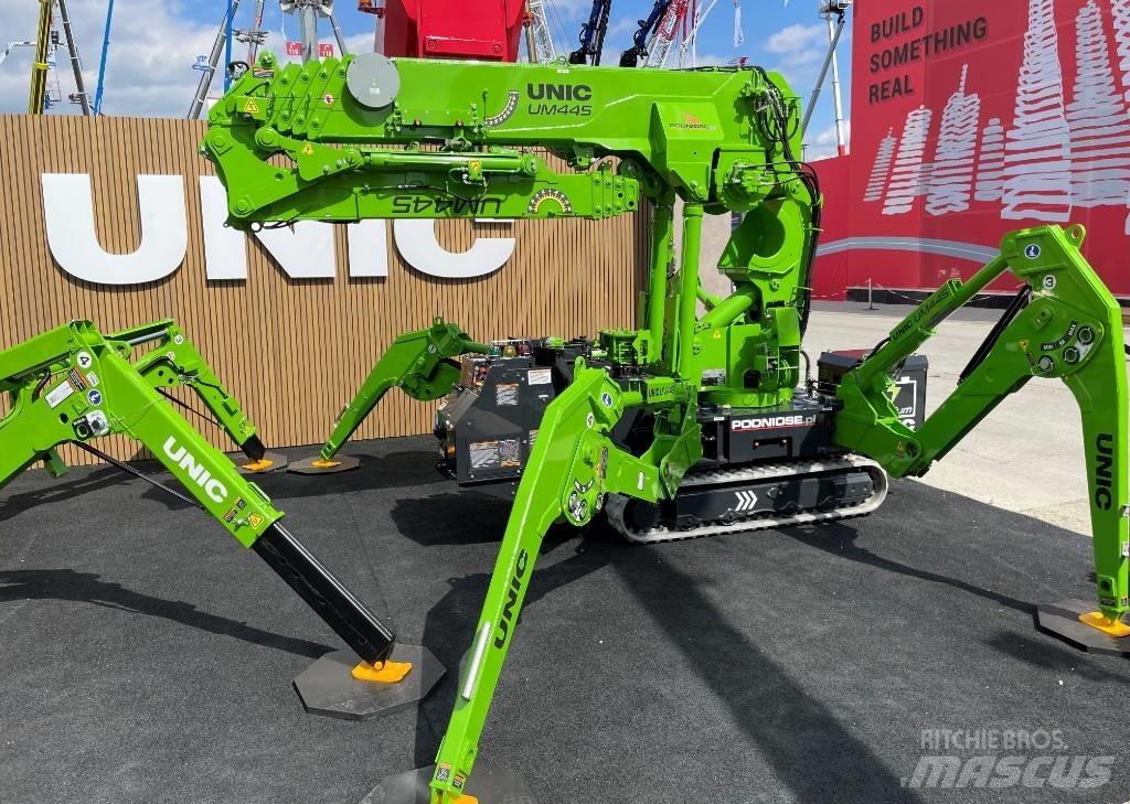 Unic UM445 POP-UP Crawler Cranes