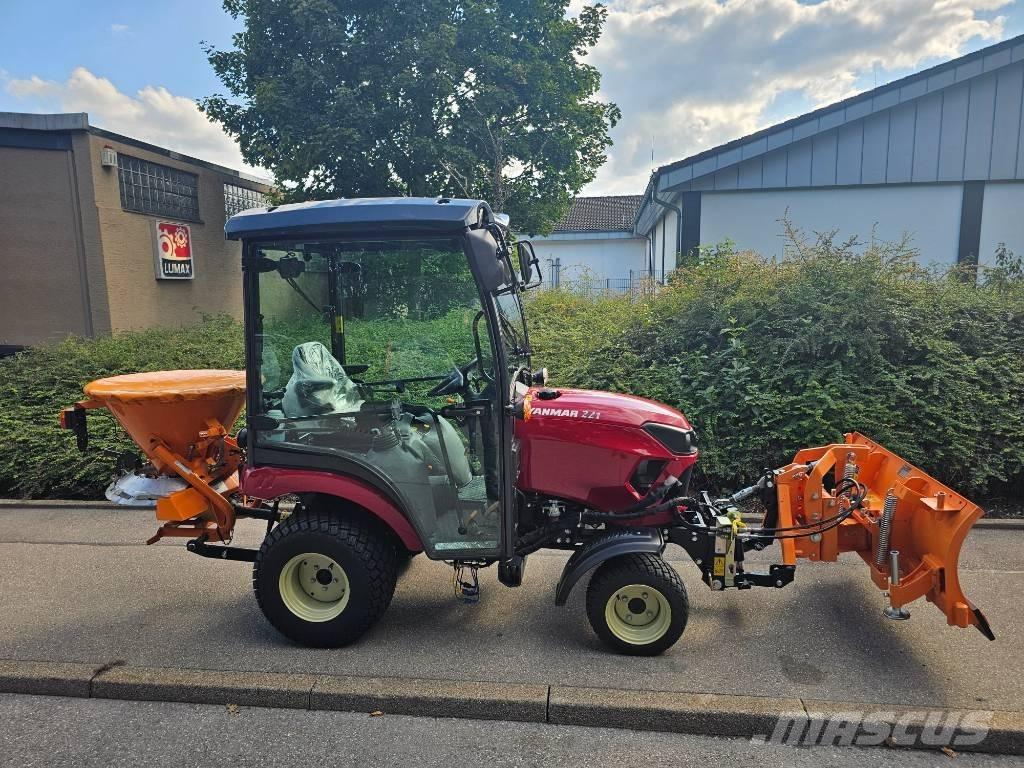Yanmar SA 221 Compact tractors