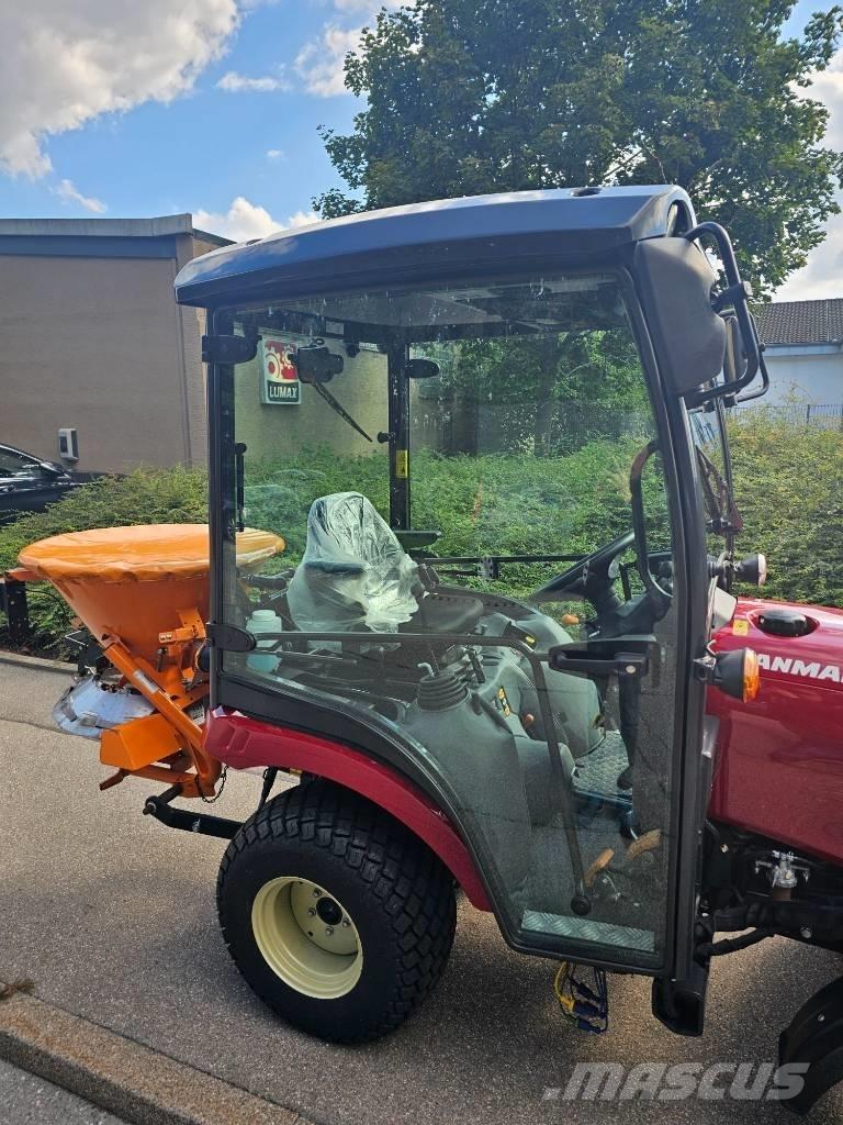 Yanmar SA 221 Compact tractors