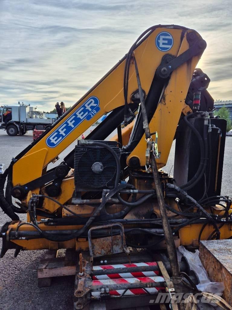 Effer 210 6S Knuckleboom cranes