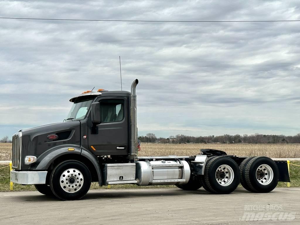 Peterbilt 567 Conventional Trucks / Tractor Trucks