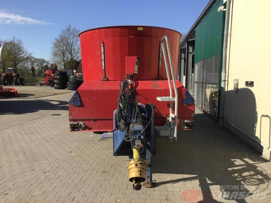 Mayer VM-18 DUO T Mixer feeders
