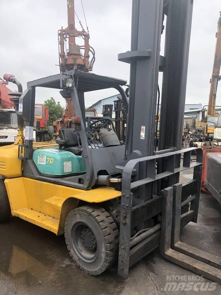Komatsu 7 Ton Diesel Forklifts