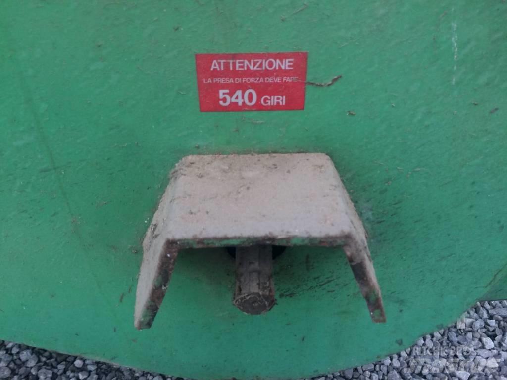  Strahl  700 Farm Equipment - Others