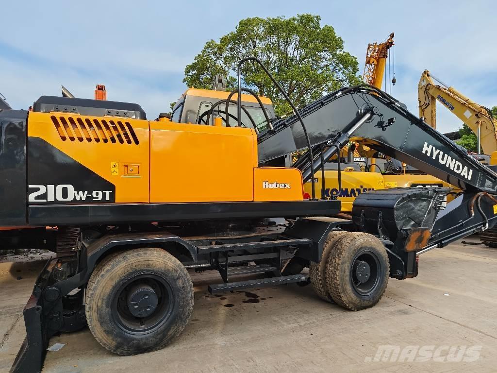Hyundai R210W-9 Wheeled Excavators