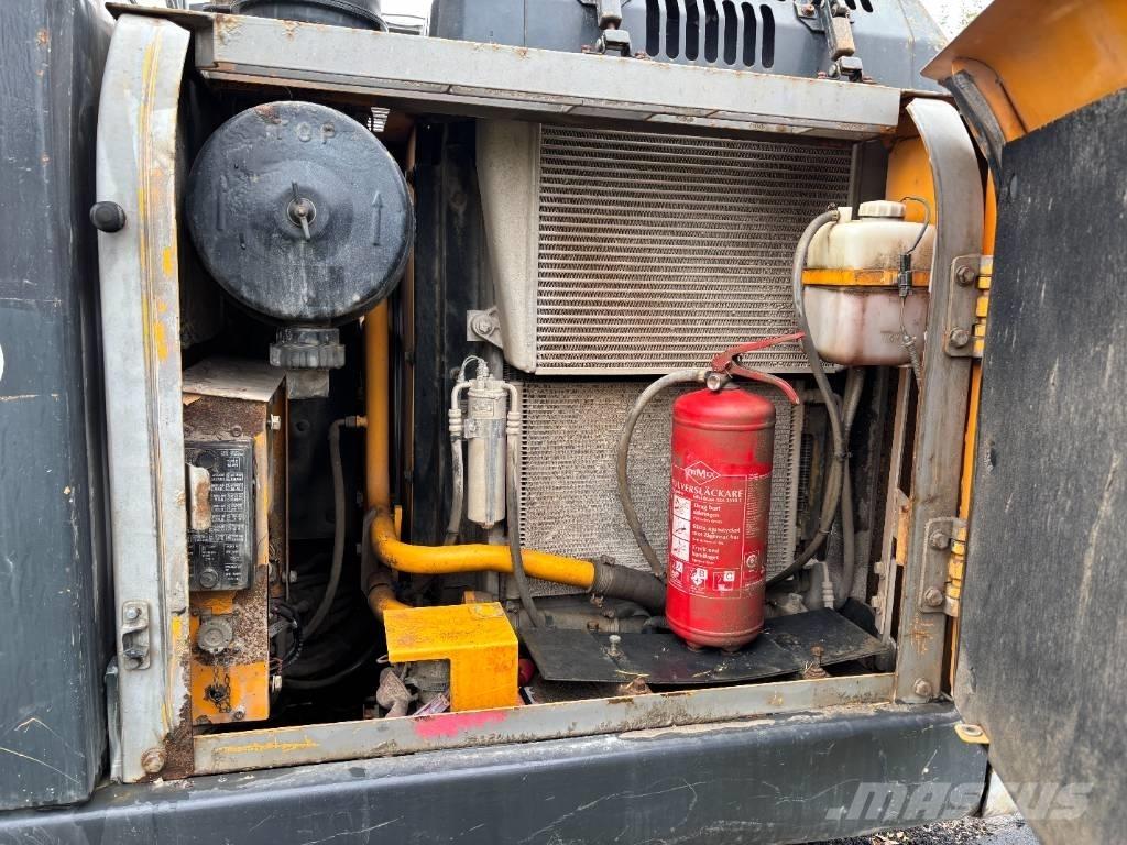 Klemm KR805-2 Piling rigs