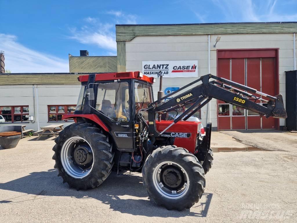 Case IH 685 XL Tractors