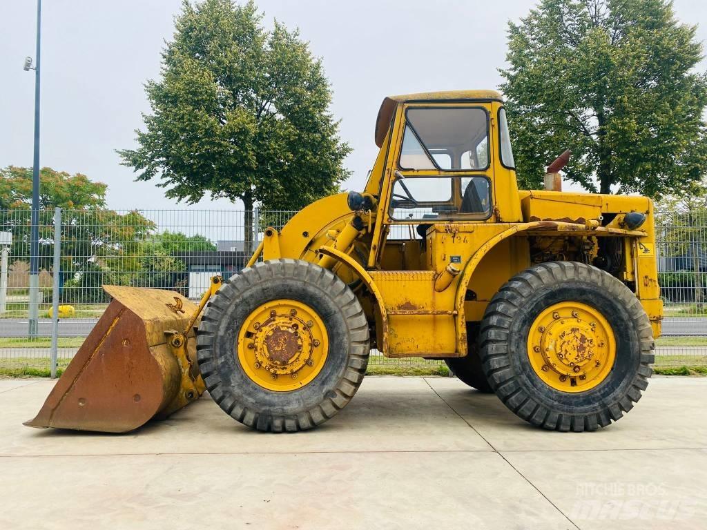 CAT 922 B Wheel Loaders