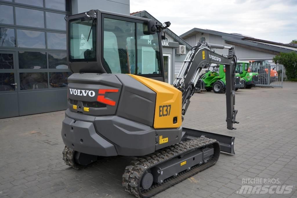 Volvo EC 37 F Aircon Mini Excavators <7t (Mini Diggers)