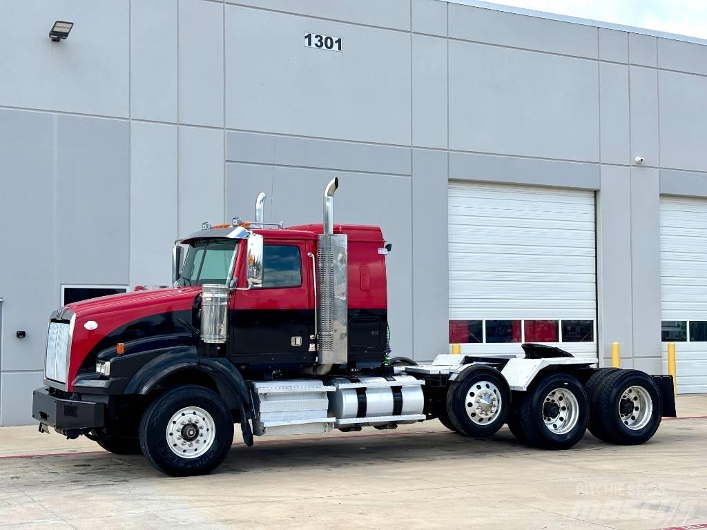 Western Star 4900 Conventional Trucks / Tractor Trucks
