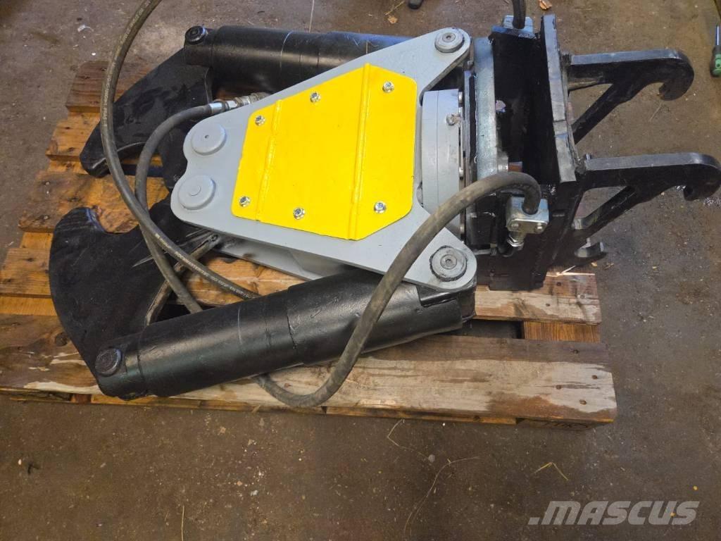 Brokk CC400 Cutters