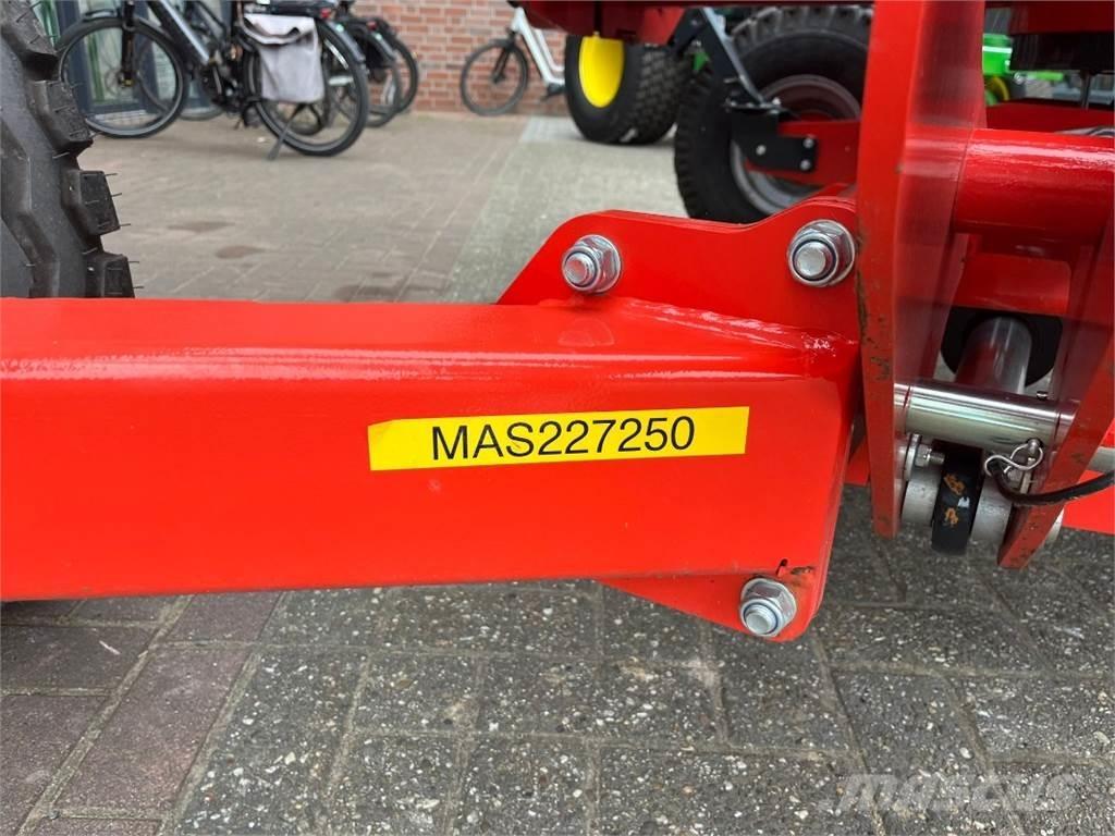Kuhn RW1410C Bale Wrappers