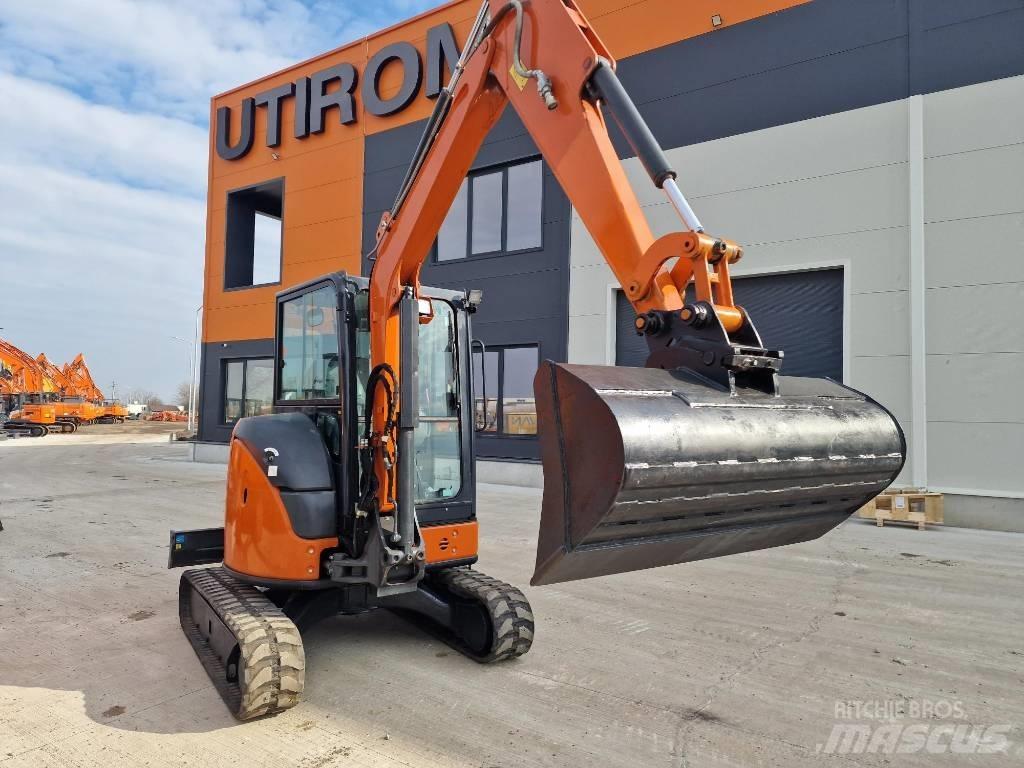 Hitachi ZX38U-6 Mini Excavators <7t (Mini Diggers)