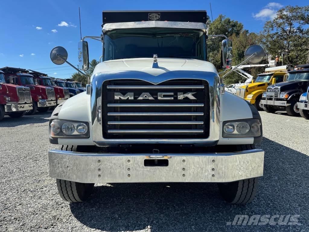 Mack Granite 84FR Dump Trucks
