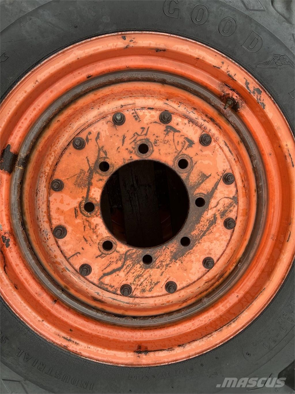 Goodyear 16,9-30 Tires, wheels and rims