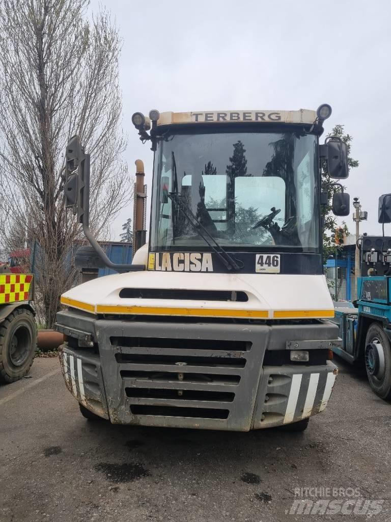Terberg RT283 Shunt Trucks