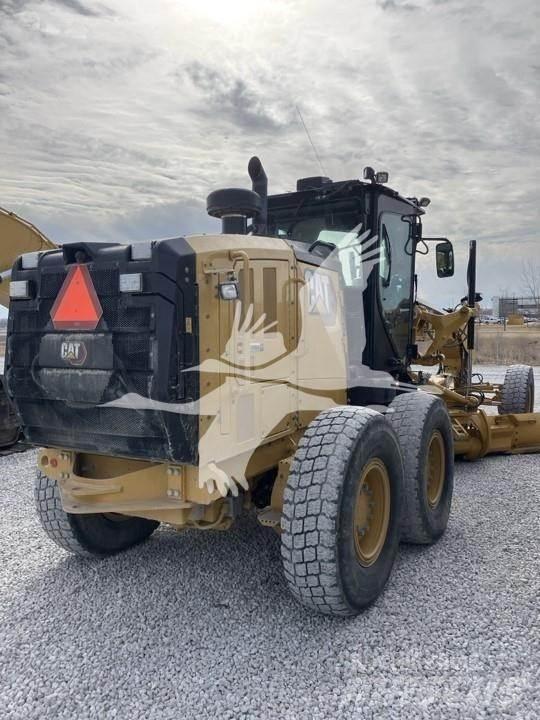 CAT 140 Motor Graders