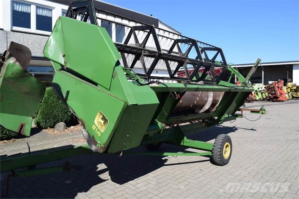 John Deere 1177 Combine Harvesters