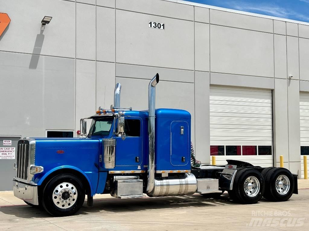 Peterbilt 389 Conventional Trucks / Tractor Trucks