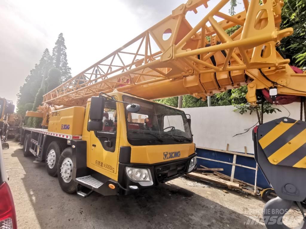 XCMG qy70kc Mobile and all terrain cranes