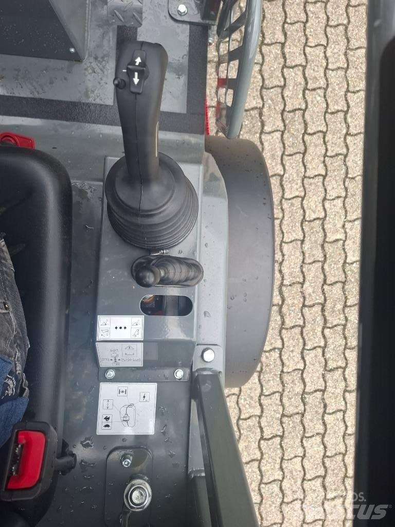 Weidemann 1280 Mini Loader
