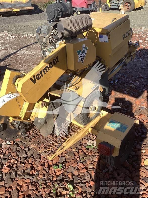 Vermeer SC252 Grinders