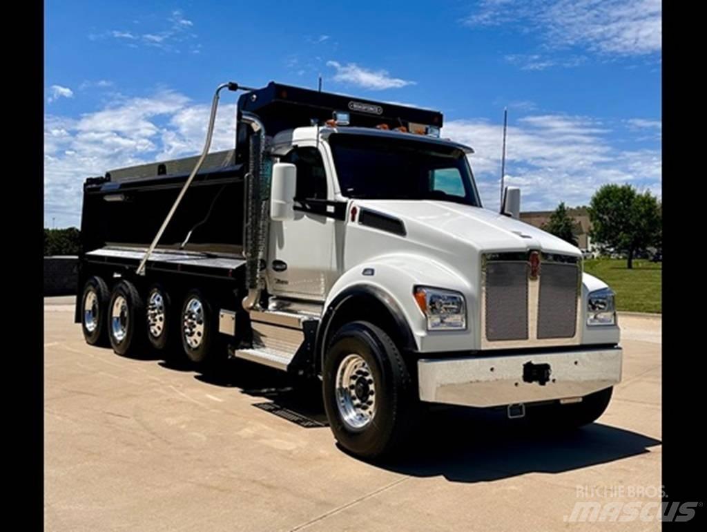 Kenworth T 880 Conventional Trucks / Tractor Trucks
